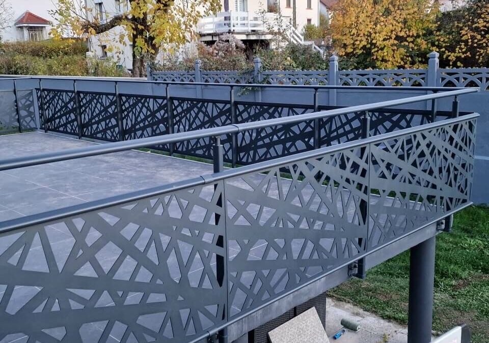 Garde-corps à Mulhouse, alliez sécurité et esthétique pour votre balustrade sur mesure